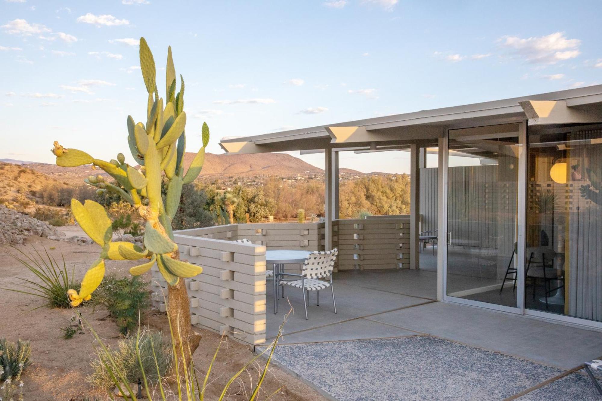 The Bungalows By Homestead Modern Joshua Tree Værelse billede
